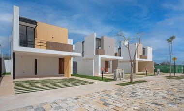 Casa en venta en ZONA NORTE de Mérida, Yucatán, en Privada con amenidades