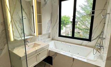 Luxury Single House 2 Floors Nagoya Valley Residence Batam for Sale