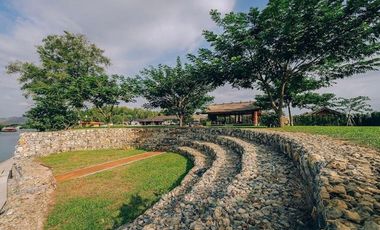 BEAUTIFUL LUXURY 43 ROOM RIVERSIDE RESORT JUST 10 MINUTES FROM DOWNTOWN KANCHANABURI!!!