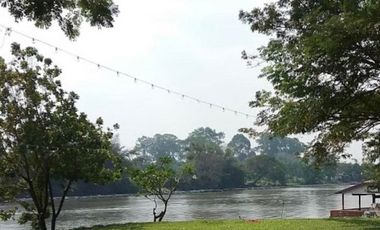 BEAUTIFUL LUXURY 43 ROOM RIVERSIDE RESORT JUST 10 MINUTES FROM DOWNTOWN KANCHANABURI!!!