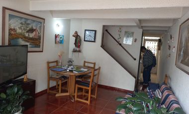 VENTA CASA  CON EXCELENTE UBICACION BARRIO TIMIZA ,KENNEDY .BOGOTA COLOMBIA