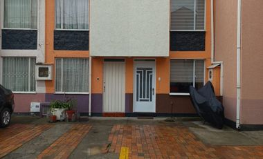 VENTA CASA  CON EXCELENTE UBICACION BARRIO TIMIZA ,KENNEDY .BOGOTA COLOMBIA