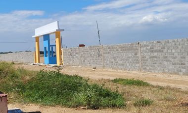 REMATE DE TERRENO EN ESQUINA Y FRENTE A CONDOMINIO EN PIMENTEL