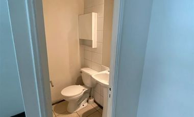 SE VENDE OFICINA EN VIÑA DEL MAR ESTACION MIRAMAR 2 PRIVADOS RECEPCION SALA DE ESPERA UF 2.190