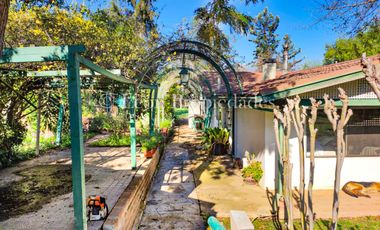 🏡Se vende hermosa y gran parcela con casa en Cuyuncavi, Curacaví.🏡