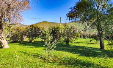 🏡Se vende hermosa y gran parcela con casa en Cuyuncavi, Curacaví.🏡