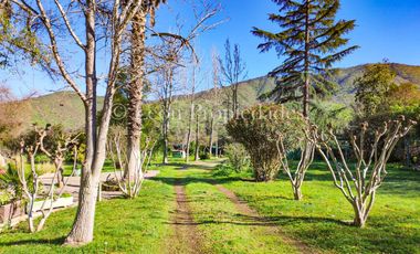 🏡Se vende hermosa y gran parcela con casa en Cuyuncavi, Curacaví.🏡