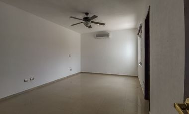 EN VENTA EDIFICIO DE 3 NIVELES QUE CONSTAN DE 3 DEPARTAMENTOS DE 2 RECAMARAS EN LA SM 50