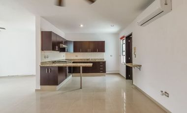 EN VENTA EDIFICIO DE 3 NIVELES QUE CONSTAN DE 3 DEPARTAMENTOS DE 2 RECAMARAS EN LA SM 50