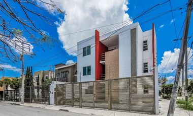 EN VENTA EDIFICIO DE 3 NIVELES QUE CONSTAN DE 3 DEPARTAMENTOS DE 2 RECAMARAS EN LA SM 50