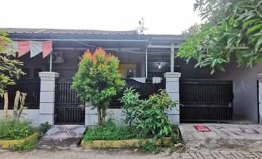 Rumah Posisi Hook Dekat Terminal Pakupatan