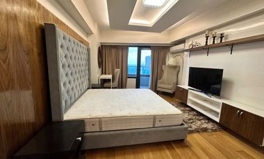 Elegant 2 bedroom unit for rent in Arya Residences BGC