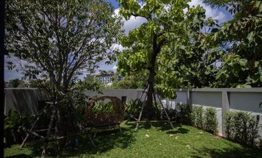 Luxury Pool Villa Modern tropical style Pa Daet Subdistrict. Chiang Mai  New style house, vacation home