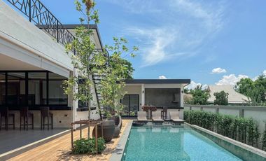Luxury Pool Villa Modern tropical style Pa Daet Subdistrict. Chiang Mai  New style house, vacation home