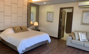 Beautifully Spacious 4 Bedroom & 1 Guest House Mansion  (corner house), in the High End Amara Residences with Private Swimming  Pool, available for Re