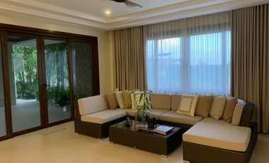 Beautifully Spacious 4 Bedroom & 1 Guest House Mansion  (corner house), in the High End Amara Residences with Private Swimming  Pool, available for Re