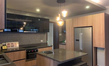 Beautifully Spacious 4 Bedroom & 1 Guest House Mansion  (corner house), in the High End Amara Residences with Private Swimming  Pool, available for Re
