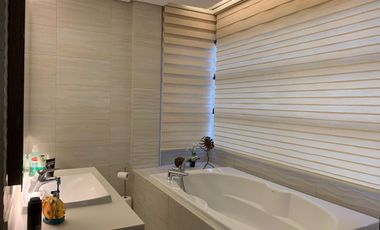 Beautifully Spacious 4 Bedroom & 1 Guest House Mansion  (corner house), in the High End Amara Residences with Private Swimming  Pool, available for Re