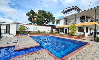 EN QUIMBAYA QUINDÍO, RENTO FINCA GRANDES GRUPOS POR DÍAS, ALQUILER CASA CAMPESTRE EJE CAFETERO