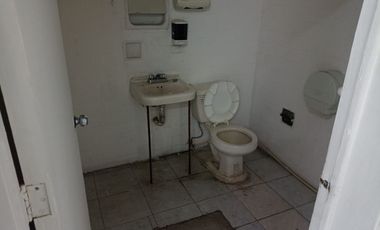 LOCAL COMERCIAL EN RENTA