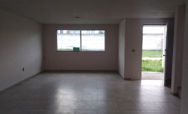 San Mateo Atenco Casa 2 niveles privada de solo 6 casas