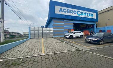 Se alquila Galpón en Av principal de Durán