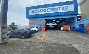 Se alquila Galpón en Av principal de Durán