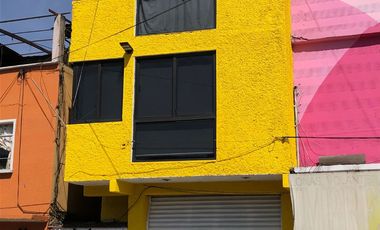 Estudio en Renta. 27m2 2o piso. una Recamara. Cerca Metro Oceanía.