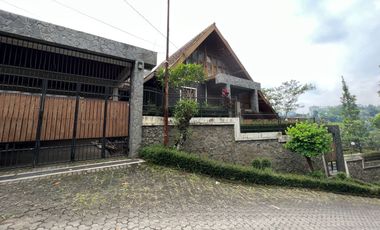 DIJUAL VILA BANDUNG, LOKASI DAN PEMANDANGAN BAGUS