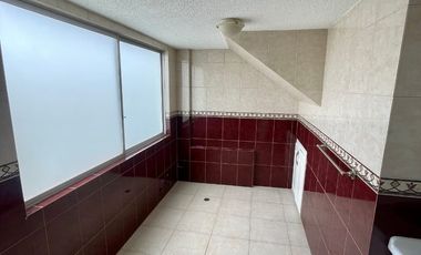 DE OPORTUNIDAD Linda Casa a la Venta, sector Mastodontes.