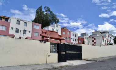 DE OPORTUNIDAD Linda Casa a la Venta, sector Mastodontes.