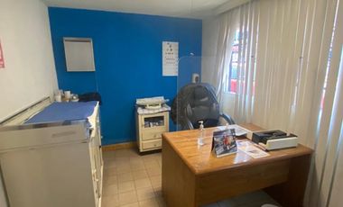 Clínica Equipada operando Ubicadisima