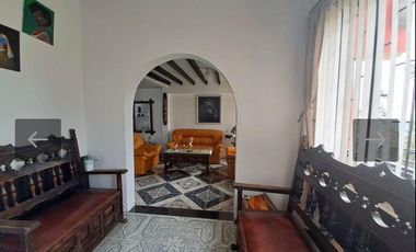 SE VENDE HERMOSA CASA ESQUINERA 🏠 En LA CAROLA