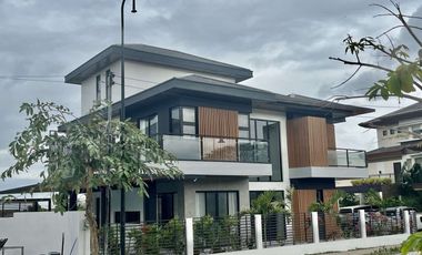 Stunning 5BR House and Lot for Sale in Bali Mansions Cavite City