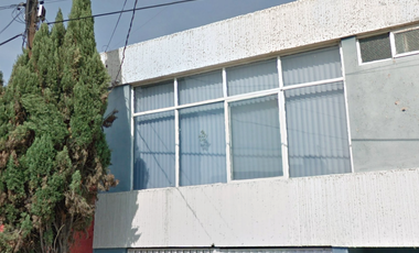 casa en venta en Jardines de Celaya 1a secc., Celaya, Guanajuato en calle de Jacarandas # 111