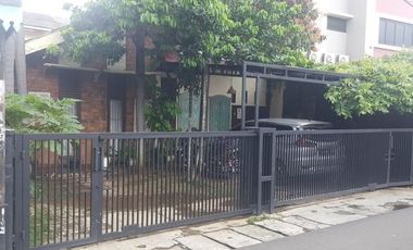 Rumah dan Kosan Strategis di Segitiga Emas Tebet Jakarta Selatan
