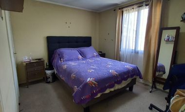 SE VENDE CASA EN VILLA MACUL, 4 DORMITORIOS, 2 BAÑOS, VALOR 9.300UF