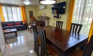 SE VENDE CASA EN VILLA MACUL, 4 DORMITORIOS, 2 BAÑOS, VALOR 9.300UF
