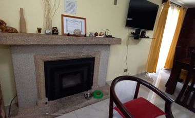 SE VENDE CASA EN VILLA MACUL, 4 DORMITORIOS, 2 BAÑOS, VALOR 9.300UF