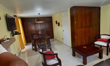 SE VENDE CASA EN VILLA MACUL, 4 DORMITORIOS, 2 BAÑOS, VALOR 9.300UF
