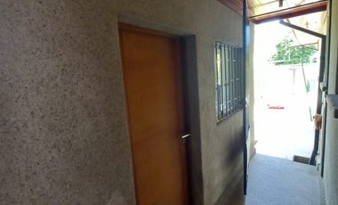 SE VENDE CASA EN VILLA MACUL, 4 DORMITORIOS, 2 BAÑOS, VALOR 9.300UF