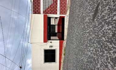 Casa en Venta Toluca Colonia Pensiones, 3 rec en una planta, segura, remodelada; a 5 minutos del centro, salida rápida Atlacomulco, a zona de hospitales y juzgados.