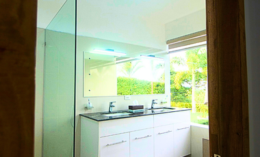 🌄 For Sale: Overlooking House with Swimming Pool in Sibulan 🌄