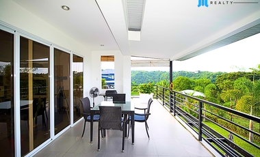 🌄 For Sale: Overlooking House with Swimming Pool in Sibulan 🌄