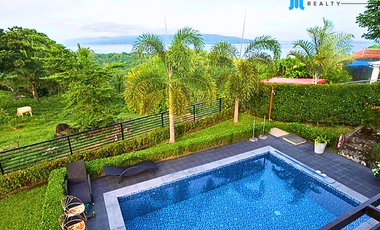 🌄 For Sale: Overlooking House with Swimming Pool in Sibulan 🌄