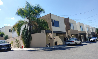 REMATO CASA EN FRACCIONAMIENTO MORETTA MINTERREY NUEVO LEON