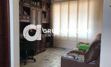 Se Vende Casa en el Conjunto Residencial Cantabria 2