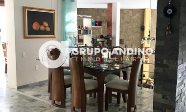 Se Vende Casa en el Conjunto Residencial Cantabria 2