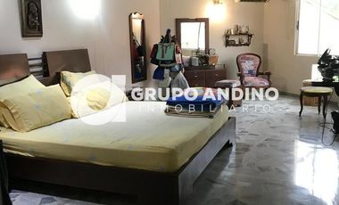 Se Vende Casa en el Conjunto Residencial Cantabria 2