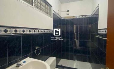 ALQUILER O VENTA CASA COMERCIAL CÉNTRICA